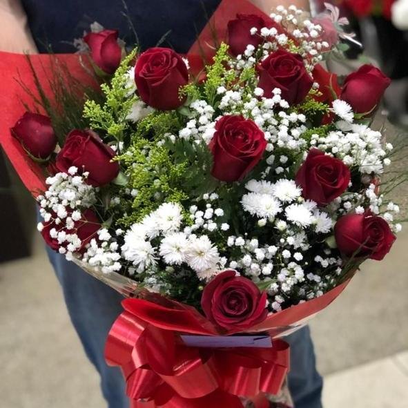 Buquê Rosas Tradicionais - 12 Rosas